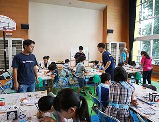 8月9日　向山児童館「進化する看板づくり」